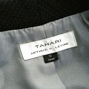 Tahari women's pant suit